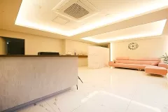 더퀸 (홍대입구역)